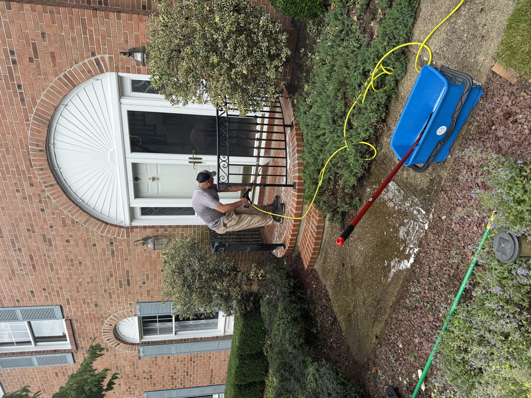 Brick entry and walkway before pressure washing